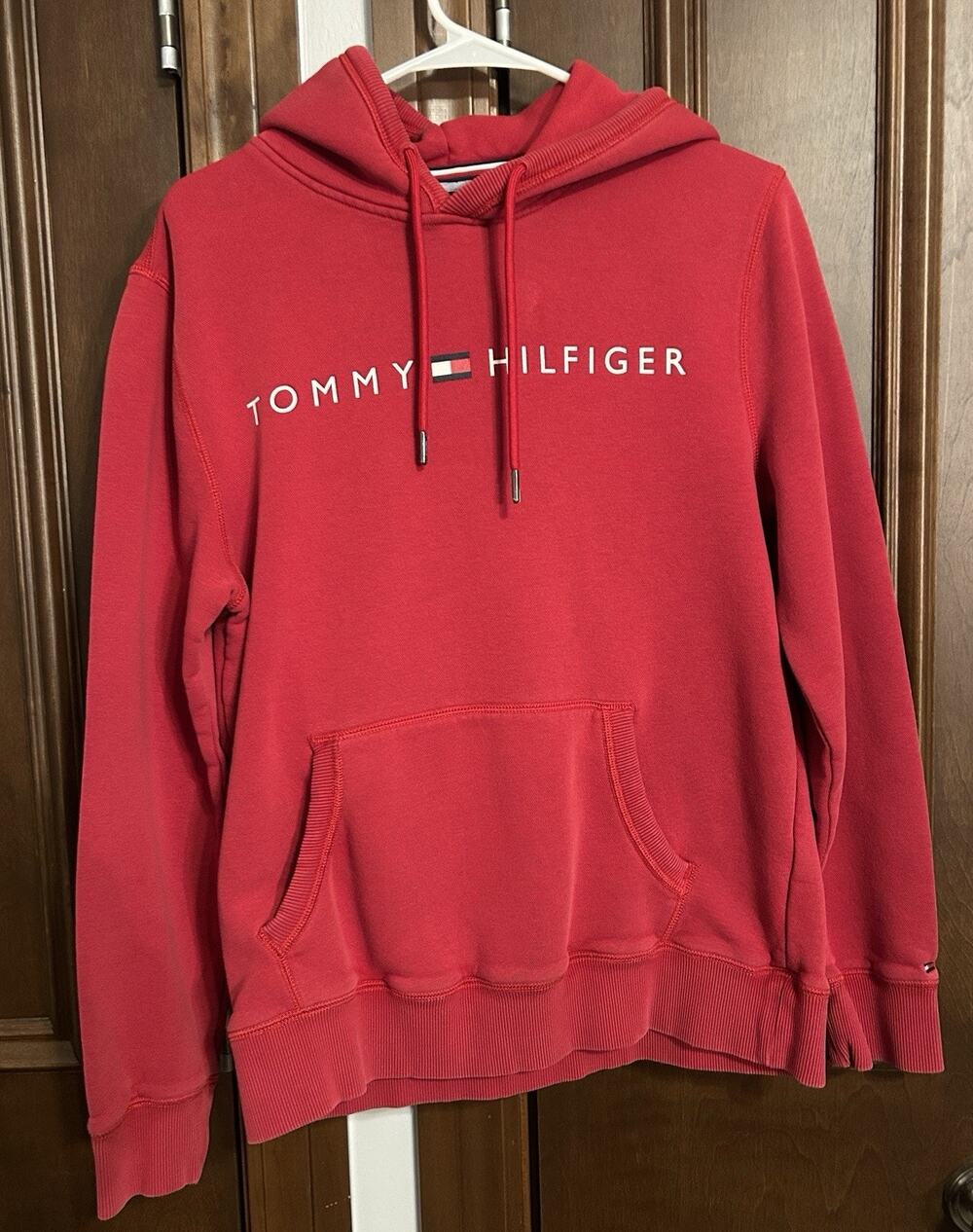 Tommy Hilfiger Mens Red Pullover Hoodie Medium Logo Flag Cotton Sweatshirt